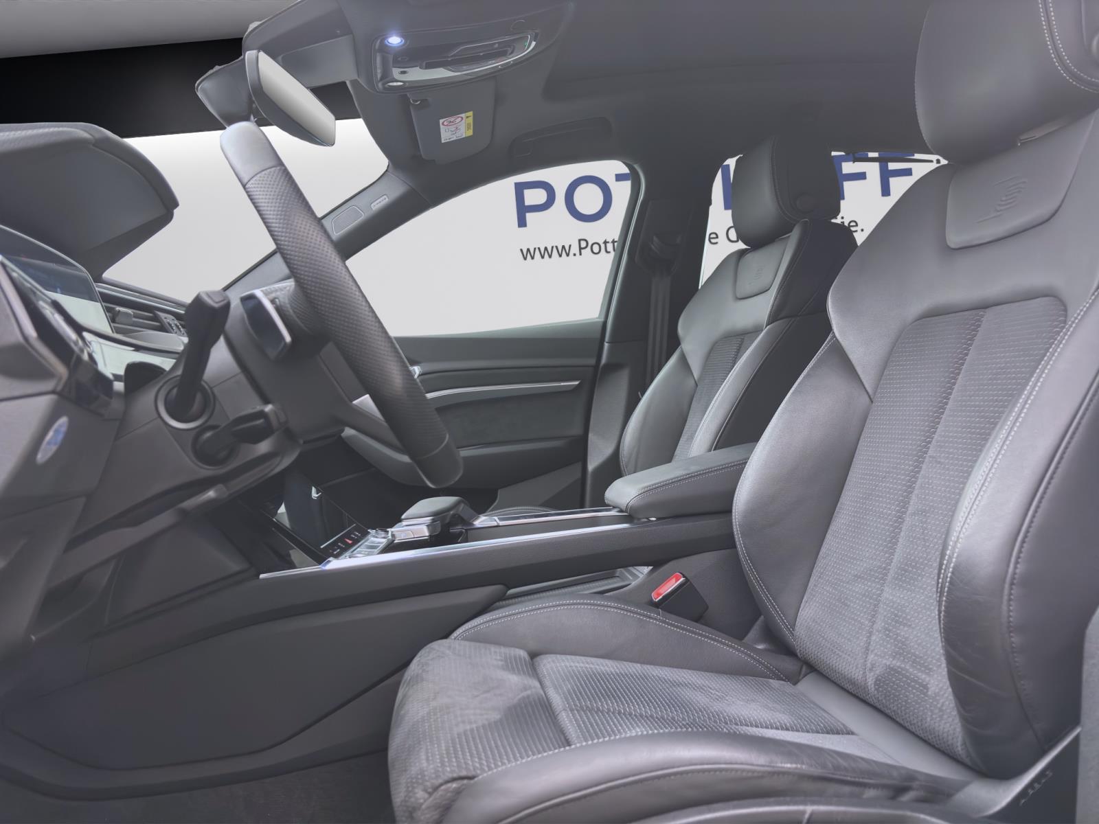 Bild 8: Audi e-tron 55 Q S LINE PANO MATRIX NAVI+ LM21 PDC