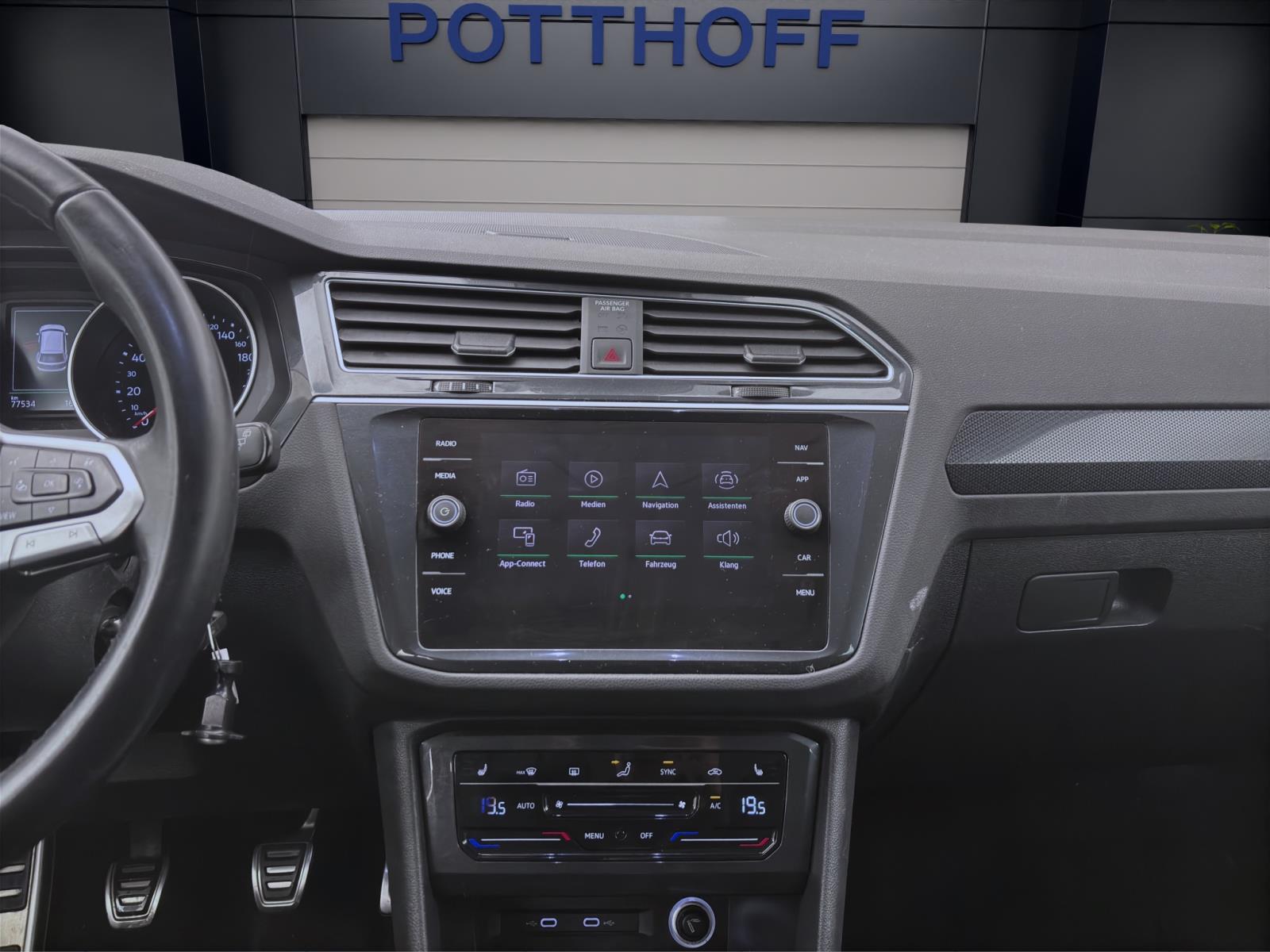 Bild 12: Volkswagen Tiguan 2.0 TDI UNITED NAVI PDC SITZHZG KLIMA LED