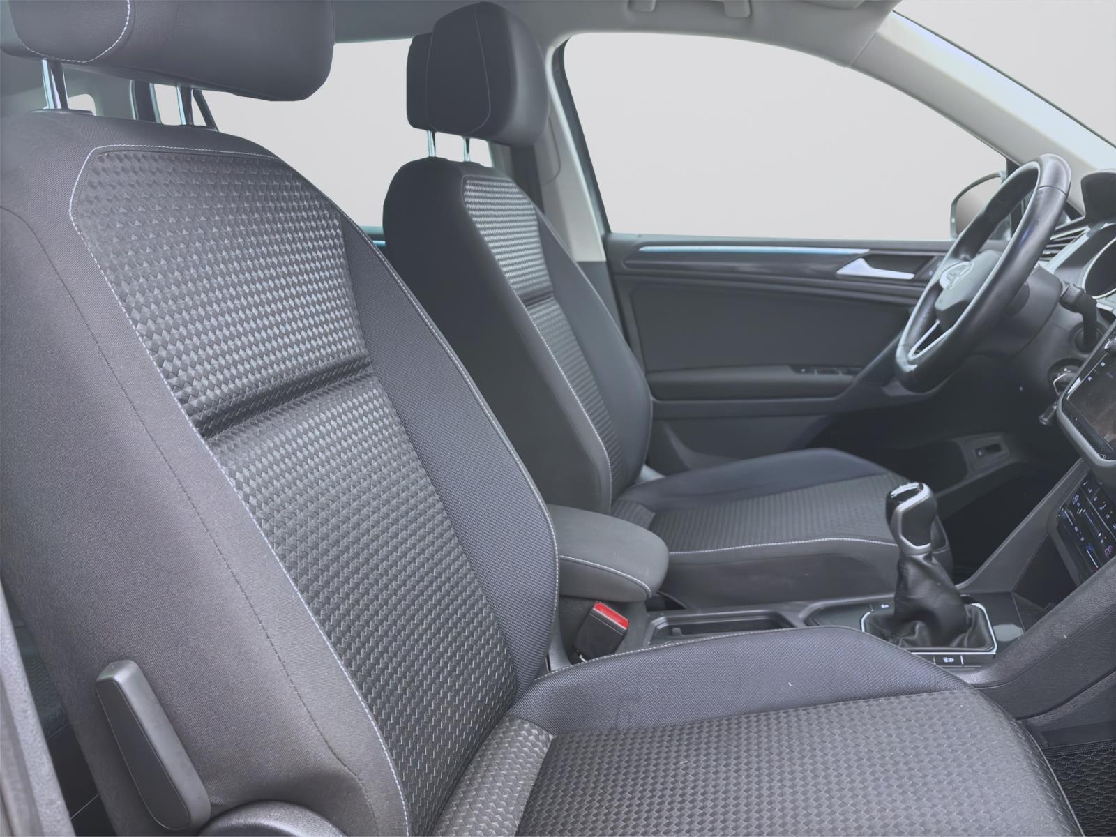 Bild 14: Volkswagen Tiguan 2.0 TDI UNITED NAVI PDC SITZHZG KLIMA LED