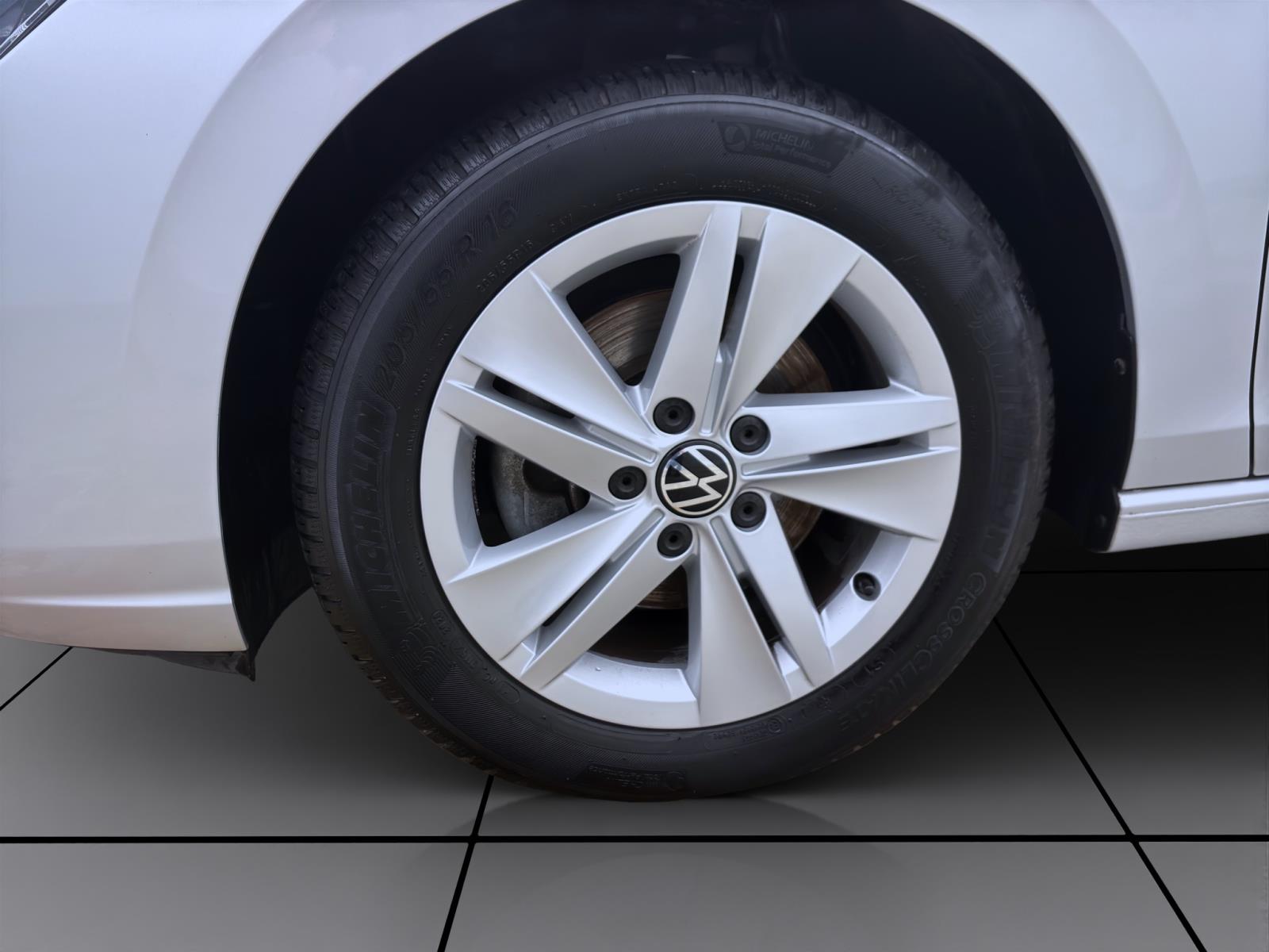 Bild 7: Volkswagen Golf 1.5 TSI LIFE NAVI ACC PDC KLIMA LED