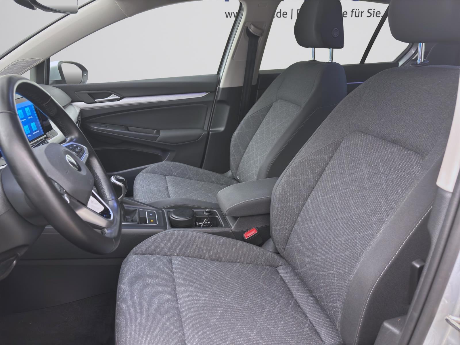 Bild 8: Volkswagen Golf 1.5 TSI LIFE NAVI ACC PDC KLIMA LED