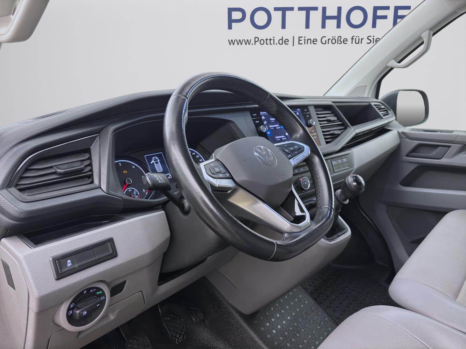 Bild 11: Volkswagen T6.1 Transporter Kasten 2.0 TDI LANG STANDHZG AHK NAVI