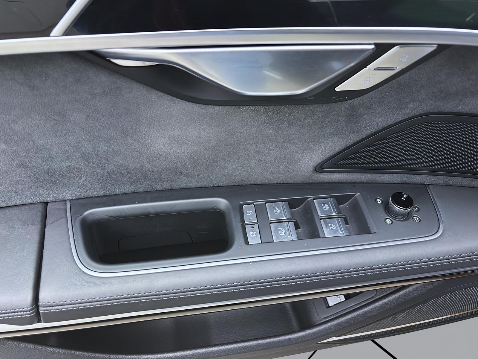 Bild 9: Audi A8 60 TFSIe Q PANO HD-MATRIX PDC SITZHZG