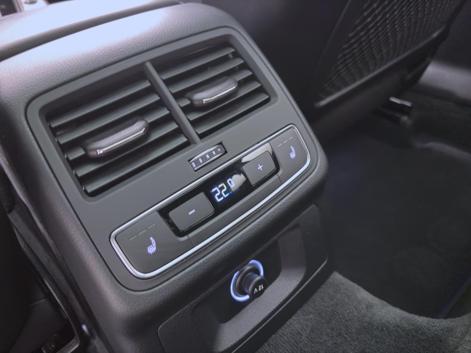 Bild 19: Audi RS4 Avant Q 25 JAHRE RS EDITION LM20 HuD MATRIX OPS