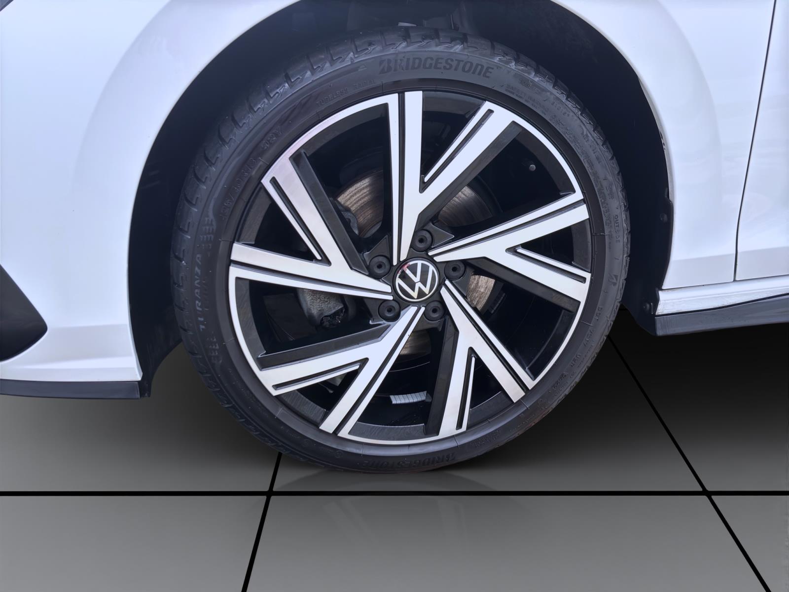 Bild 7: Volkswagen Golf Variant 1.5 eTSI DSG R-LINE NAVI KAMERA ACC PDC