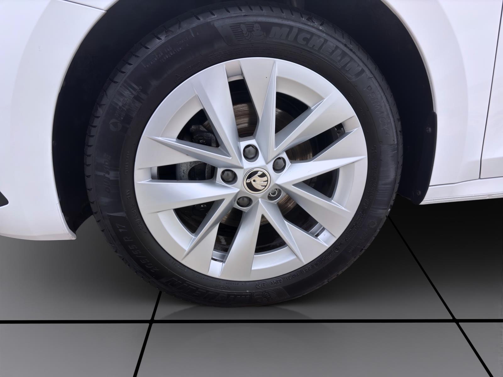 Bild 7: Skoda Octavia Combi 2.0 TDI DSG STYLE NAVI AHK KLIMA PDC