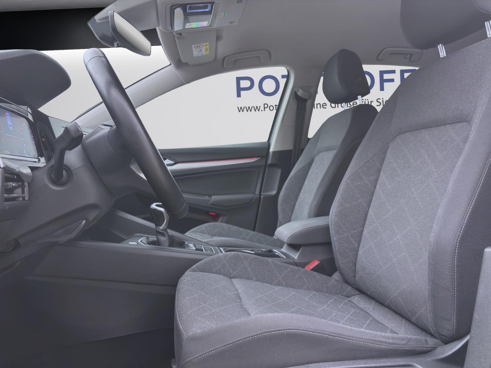 Bild 8: Volkswagen Golf 1.5 TSI LIFE PDC SITZHZG LED KLIMA