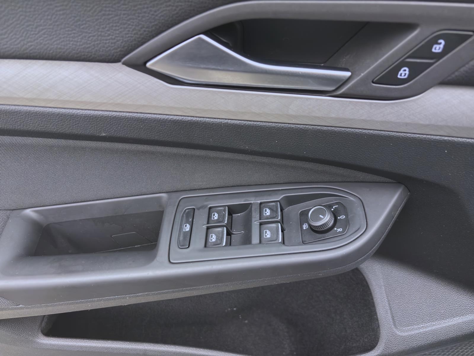 Bild 9: Volkswagen Golf 1.5 TSI LIFE PDC SITZHZG LED KLIMA