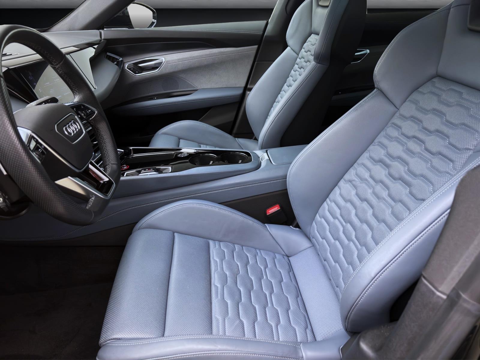 Bild 7: Audi e-tron GT KAMERA NAVI+ HuD PANO LM21