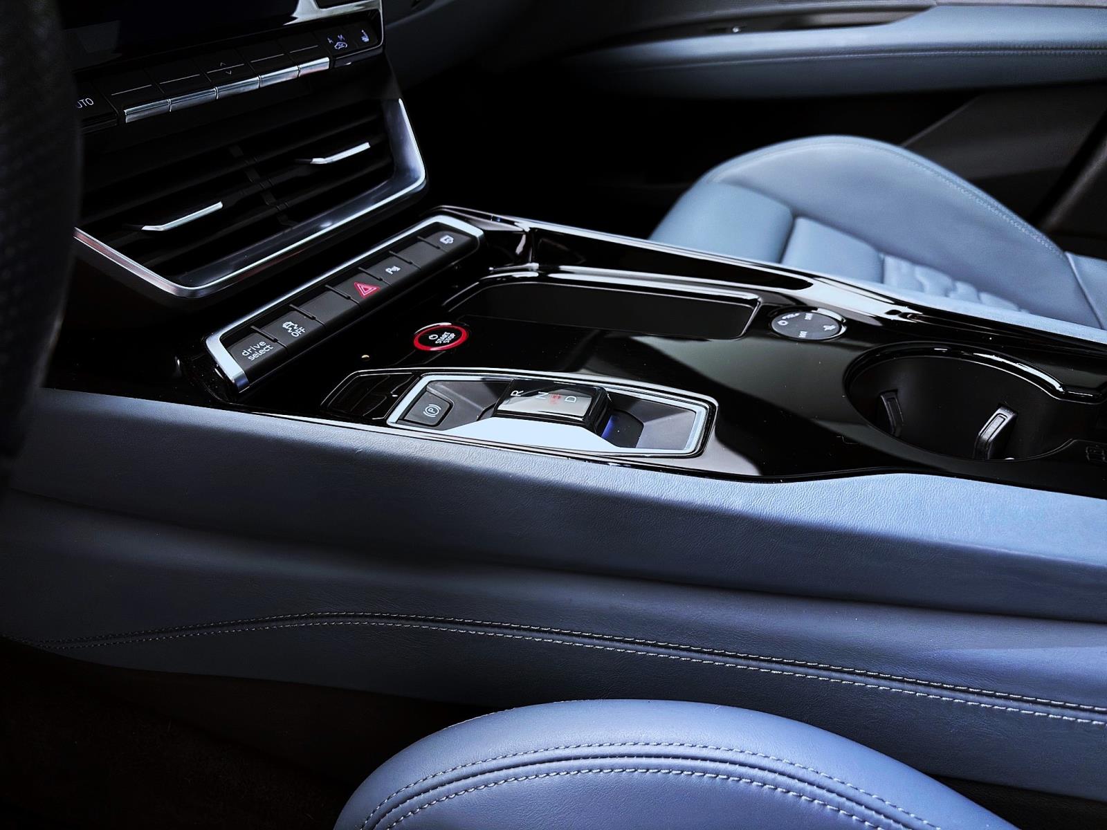 Bild 17: Audi e-tron GT KAMERA NAVI+ HuD PANO LM21