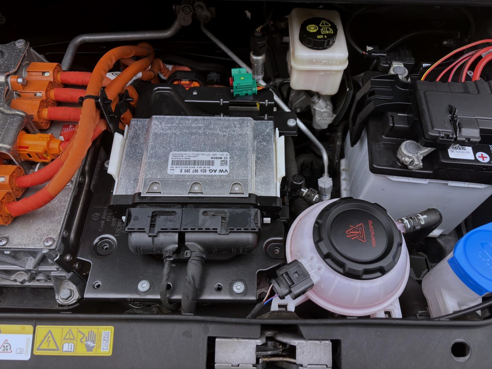 Bild 17: Volkswagen e-up! MAX KAMERA SITZHZG PDC KLIMA LM15