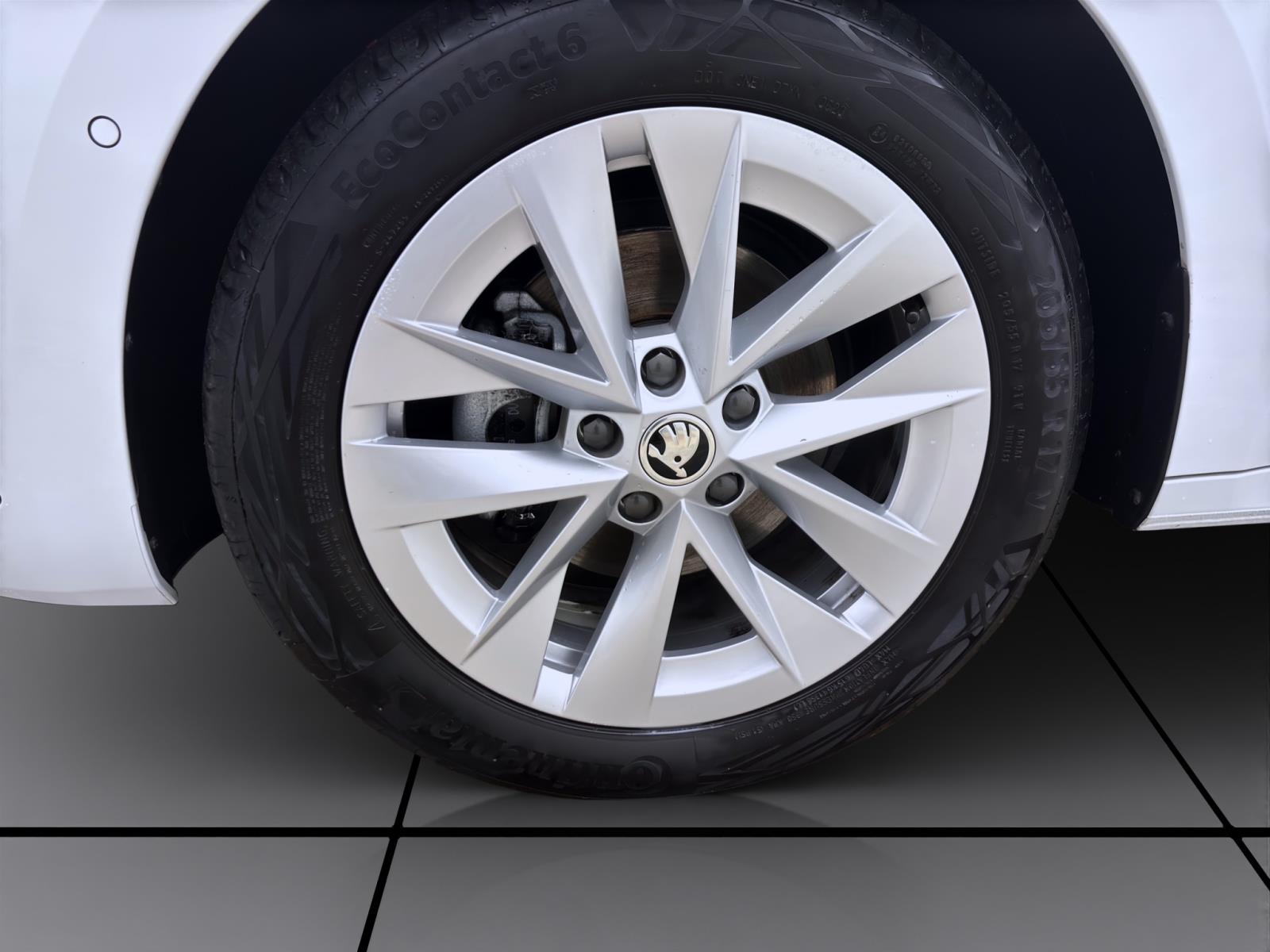 Bild 7: Skoda Octavia Combi 2.0 TDI DSG STYLE MATRIX KAMERA ACC PDC