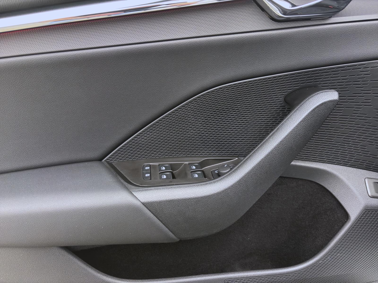 Bild 9: Skoda Octavia Combi 2.0 TDI DSG STYLE MATRIX KAMERA ACC PDC