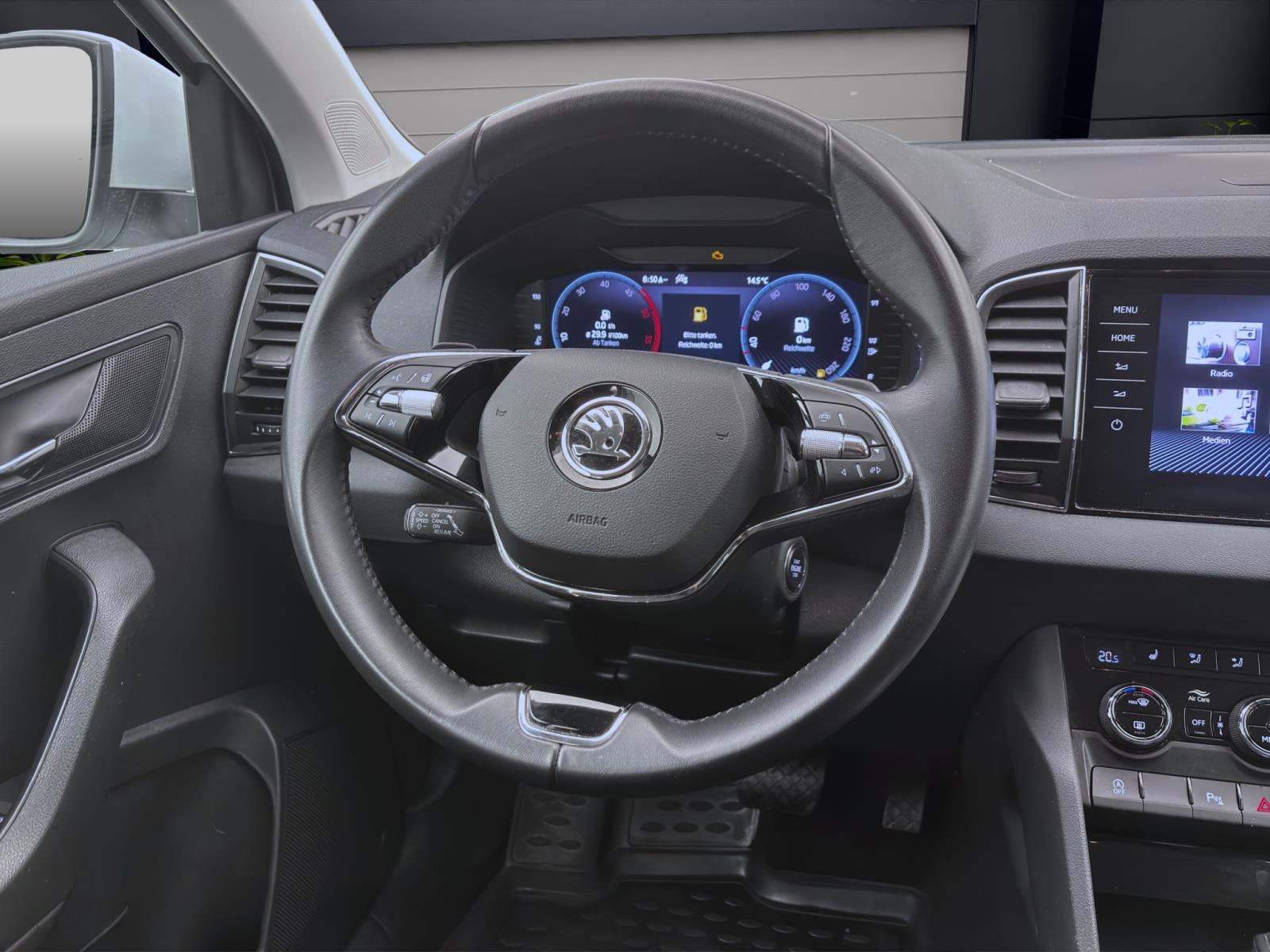 Bild 10: Skoda Karoq 2.0 TDI DSG AMBITION NAVI AHK KAMERA KLIMA