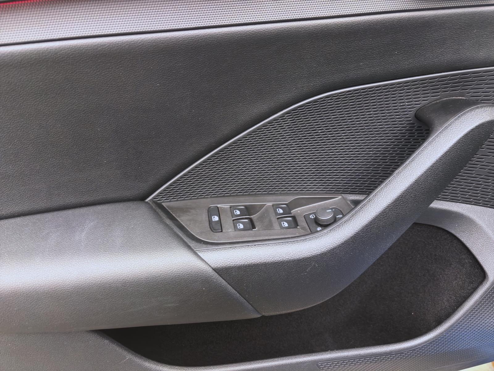 Bild 9: Skoda Octavia Combi iV 1.4 TSI DSG AMBITION MATRIX PDC NAVI