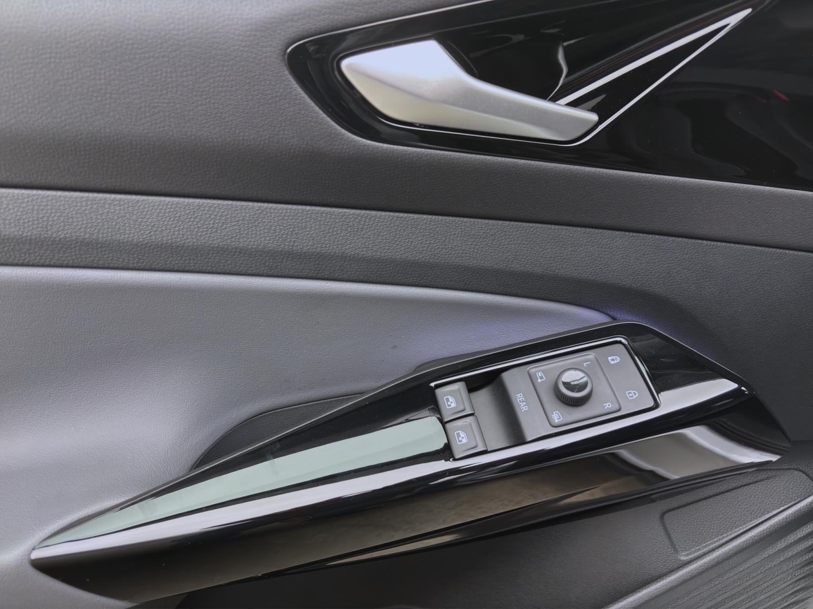 Bild 9: Volkswagen ID.4 PURE PERFORMANCE NAVI IQ.LIGHT ACC PDC