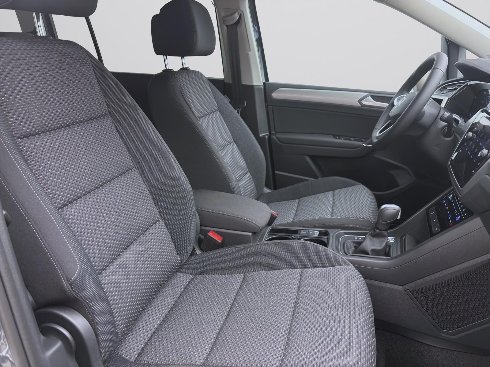 Bild 14: Volkswagen Touran 1.5 TSI DSG COMFORTLINE LM17 NAVI PDC 7S KLIMA