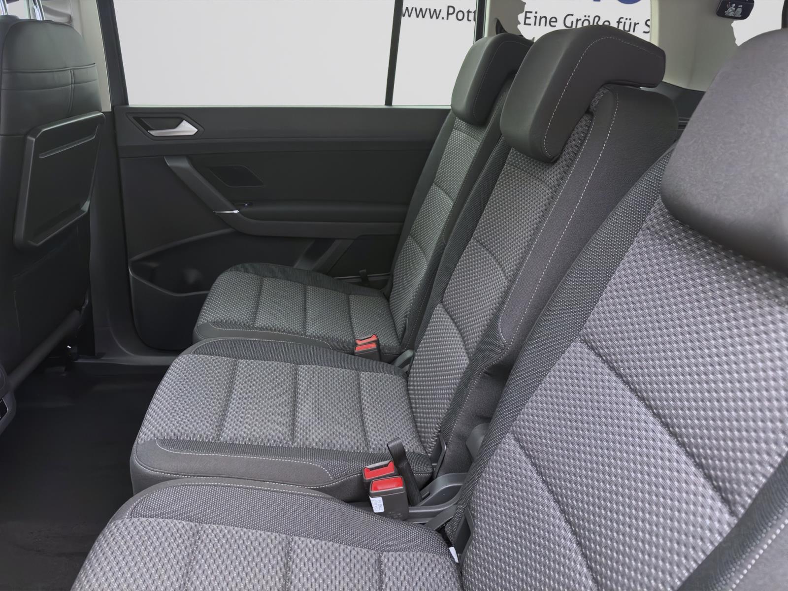 Bild 13: Volkswagen Touran 1.5 TSI DSG COMFORTLINE LM17 NAVI PDC 7S KLIMA