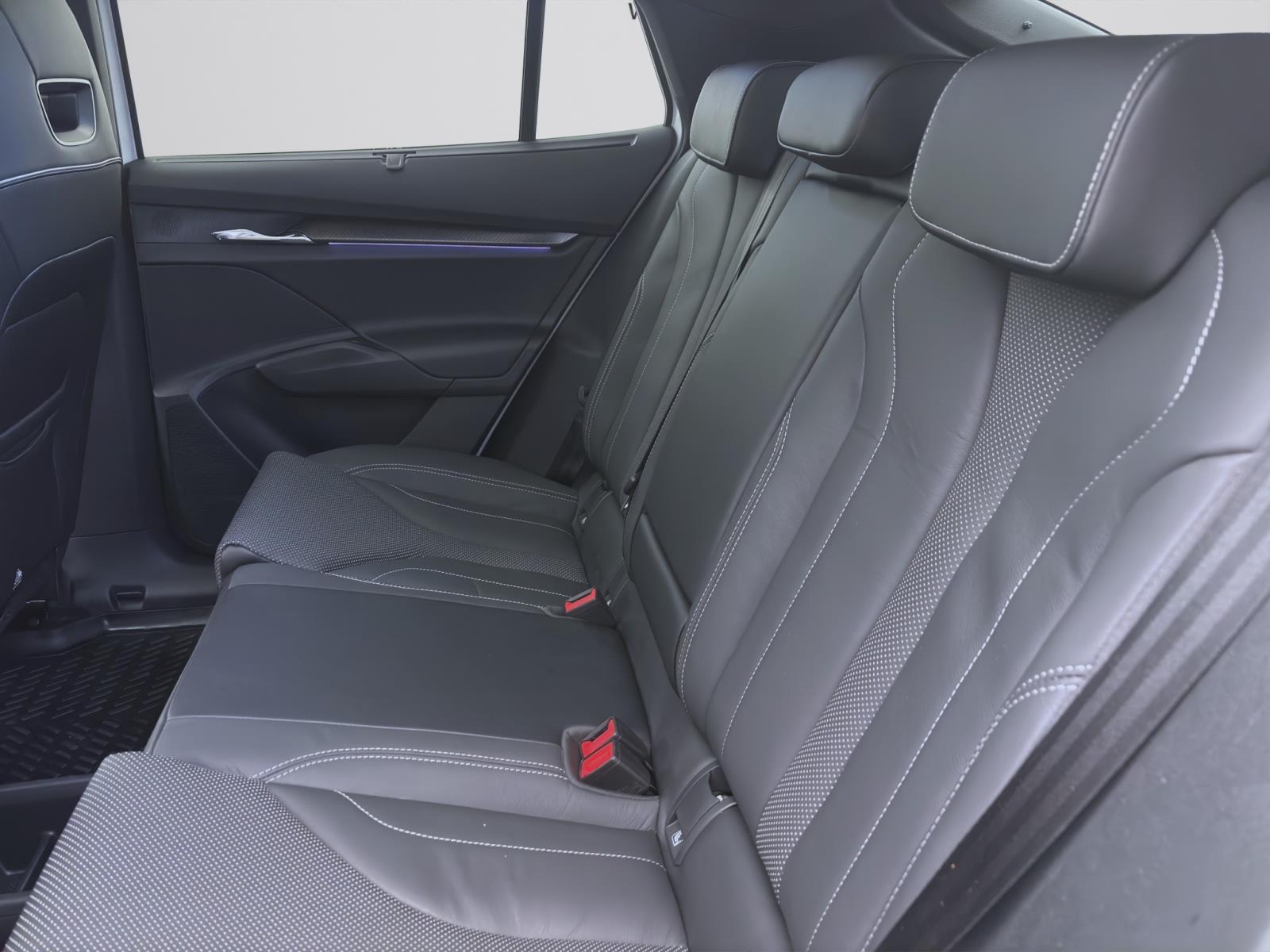 Bild 13: Skoda ENYAQ iV Coupe RS SUITE LM20 AHK HuD NAVI MATRIX