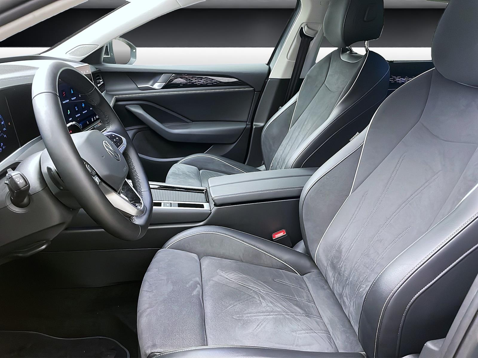 Bild 8: Volkswagen Passat Variant 1.5 TSI eHybrid ELEGANCE NAVI AHK KAMERA SHZG