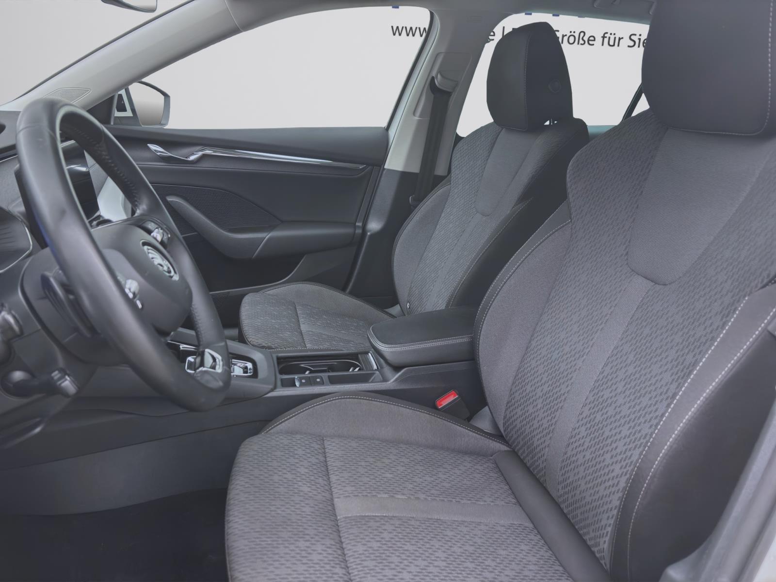 Bild 8: Skoda Octavia Combi 2.0 TDI DSG STYLE NAVI PDC SITZHZG LED