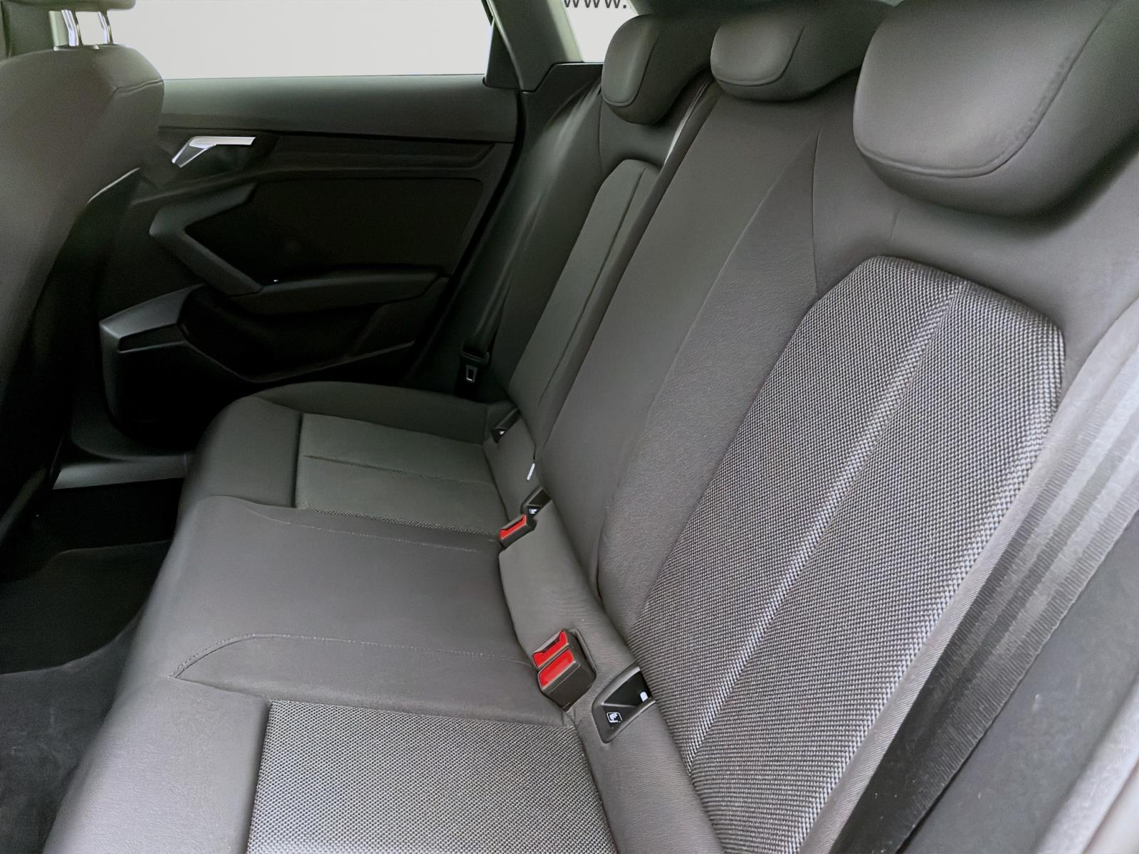 Bild 13: Audi A3 Sportback 30 TDI ADVANCED NAVI SITZHZG PDC HUD