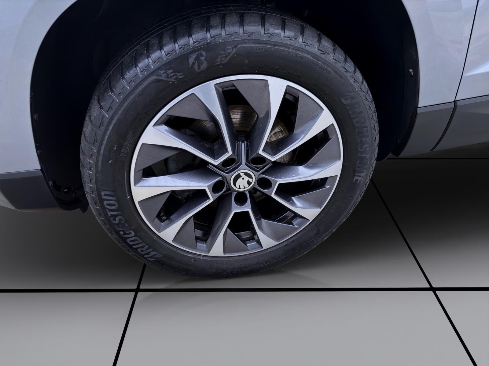 Bild 7: Skoda Karoq 1.0 TSI DRIVE 125 NAVI PDC SITZHZG KLIMA