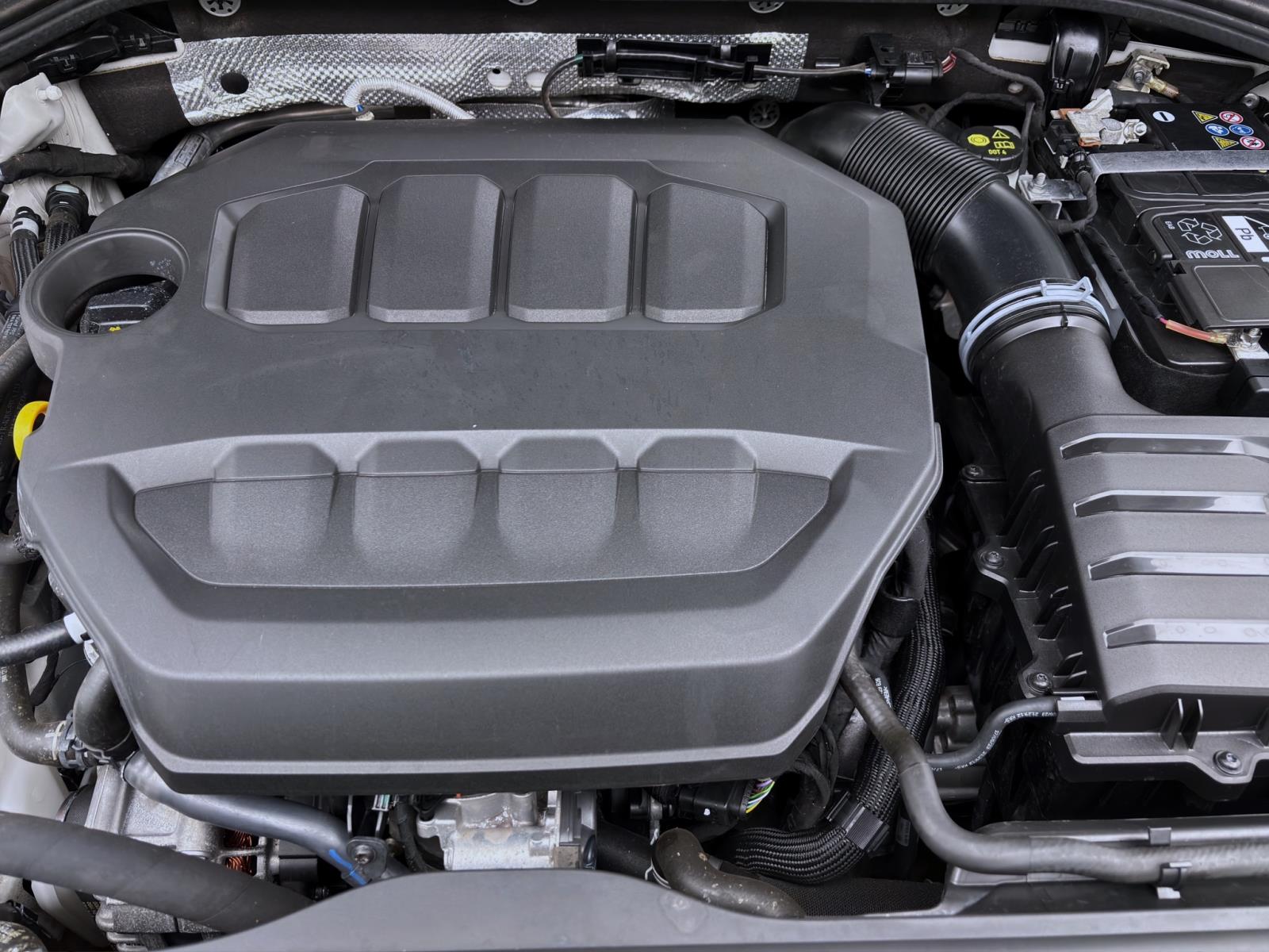 Bild 16: Volkswagen Golf R NAVI IQ.LIGHT ACC LEDER PDC