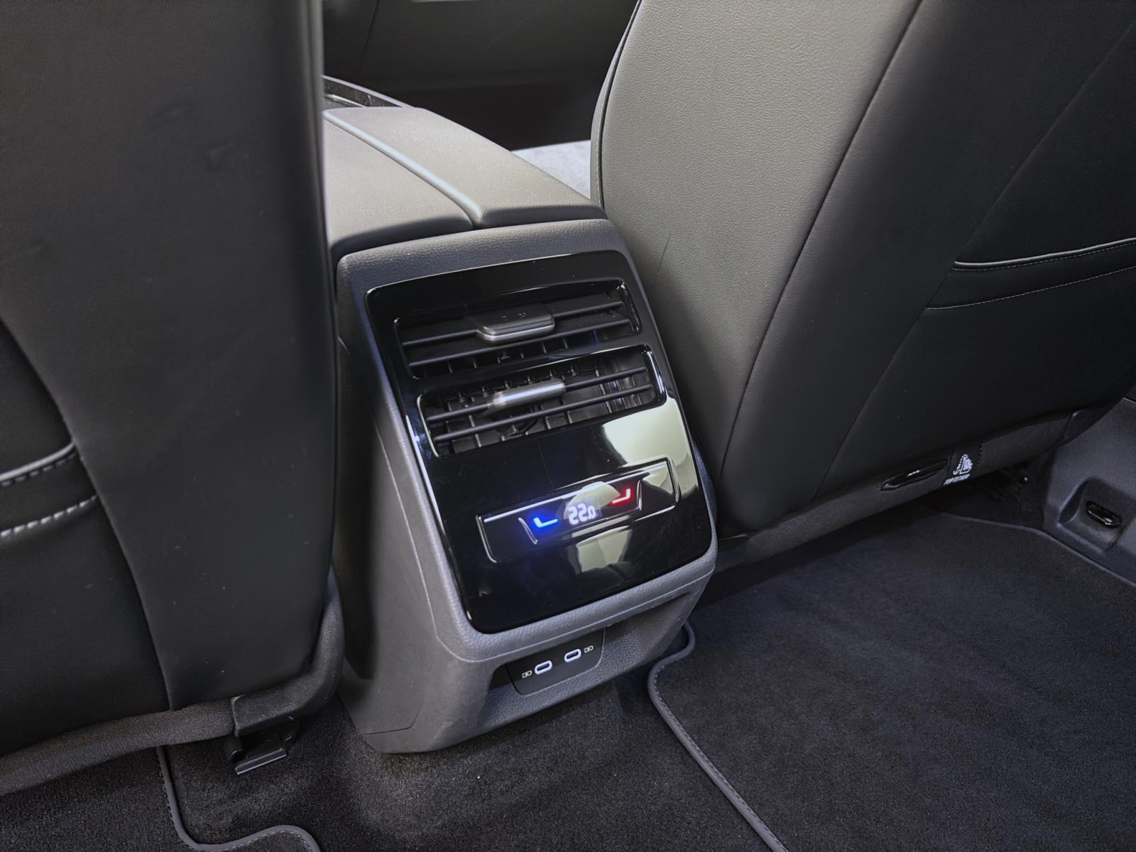 Bild 18: Volkswagen ID.7 Tourer PRO AHK IQ.LIGHT NAVI KAMERA PDC