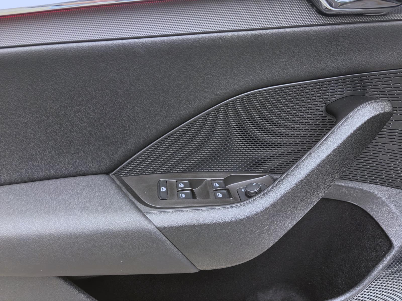 Bild 9: Skoda Octavia Combi 2.0 TDI DSG 4x4 SCOUT NAVI AHK LED SHZG