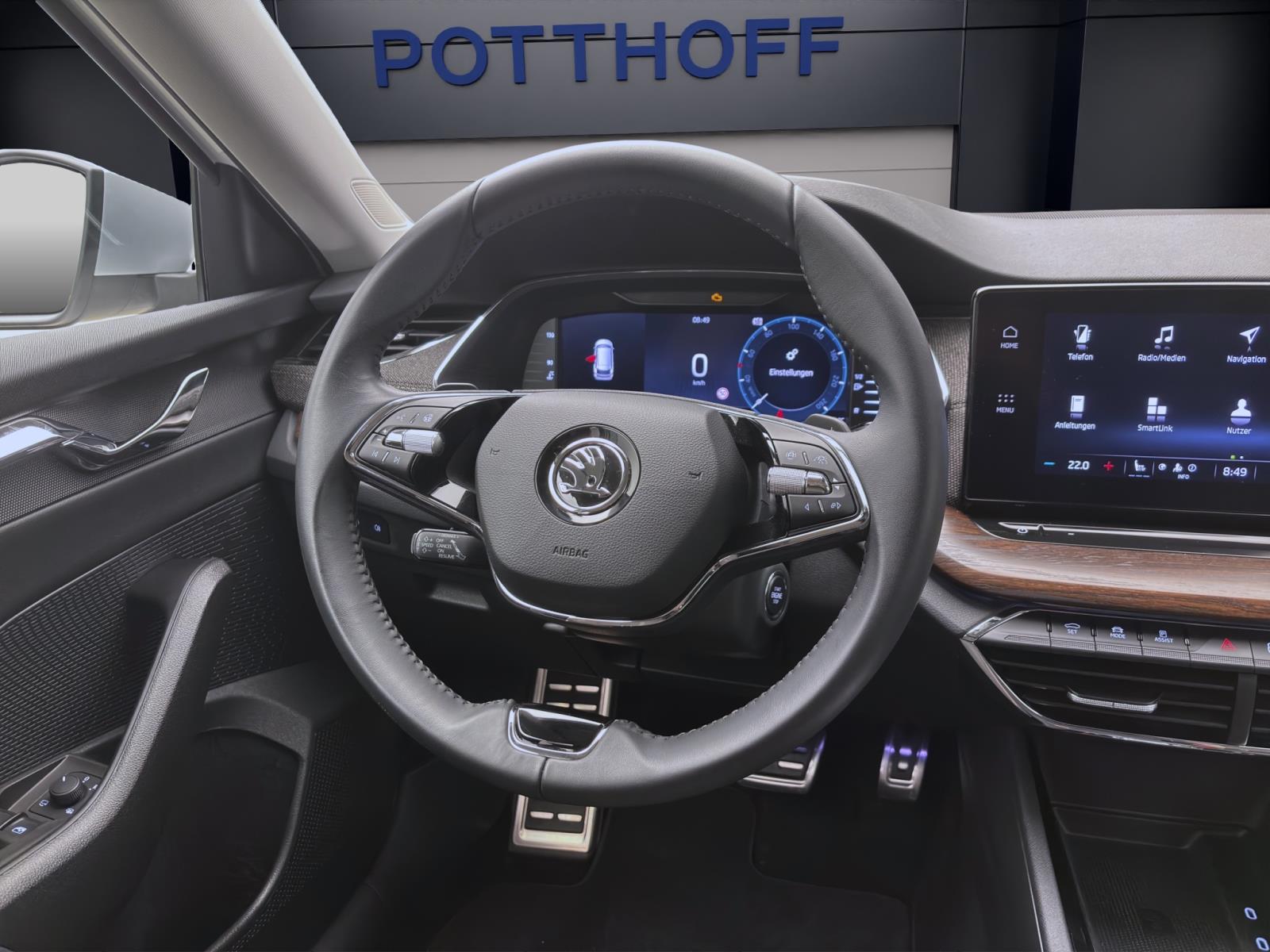 Bild 10: Skoda Octavia Combi 2.0 TDI DSG 4x4 SCOUT NAVI AHK LED SHZG