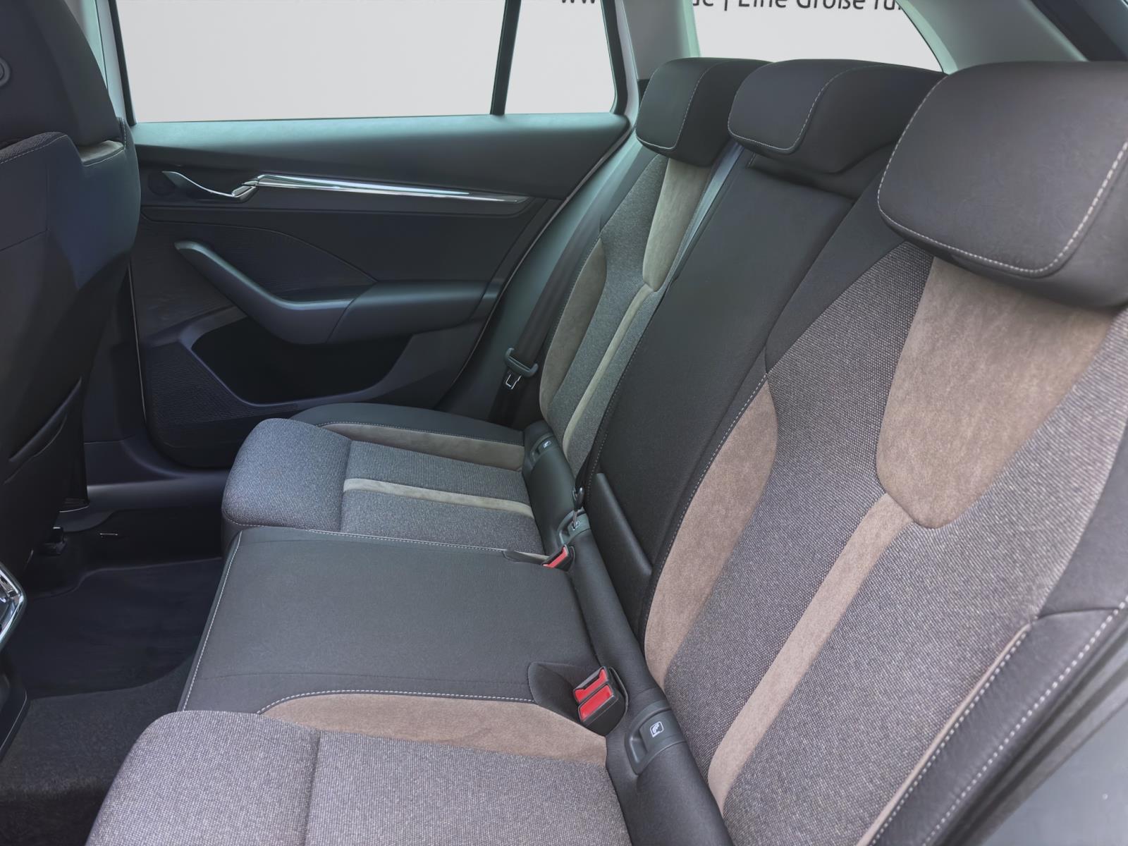 Bild 13: Skoda Octavia Combi 2.0 TDI DSG 4x4 SCOUT NAVI AHK LED SHZG