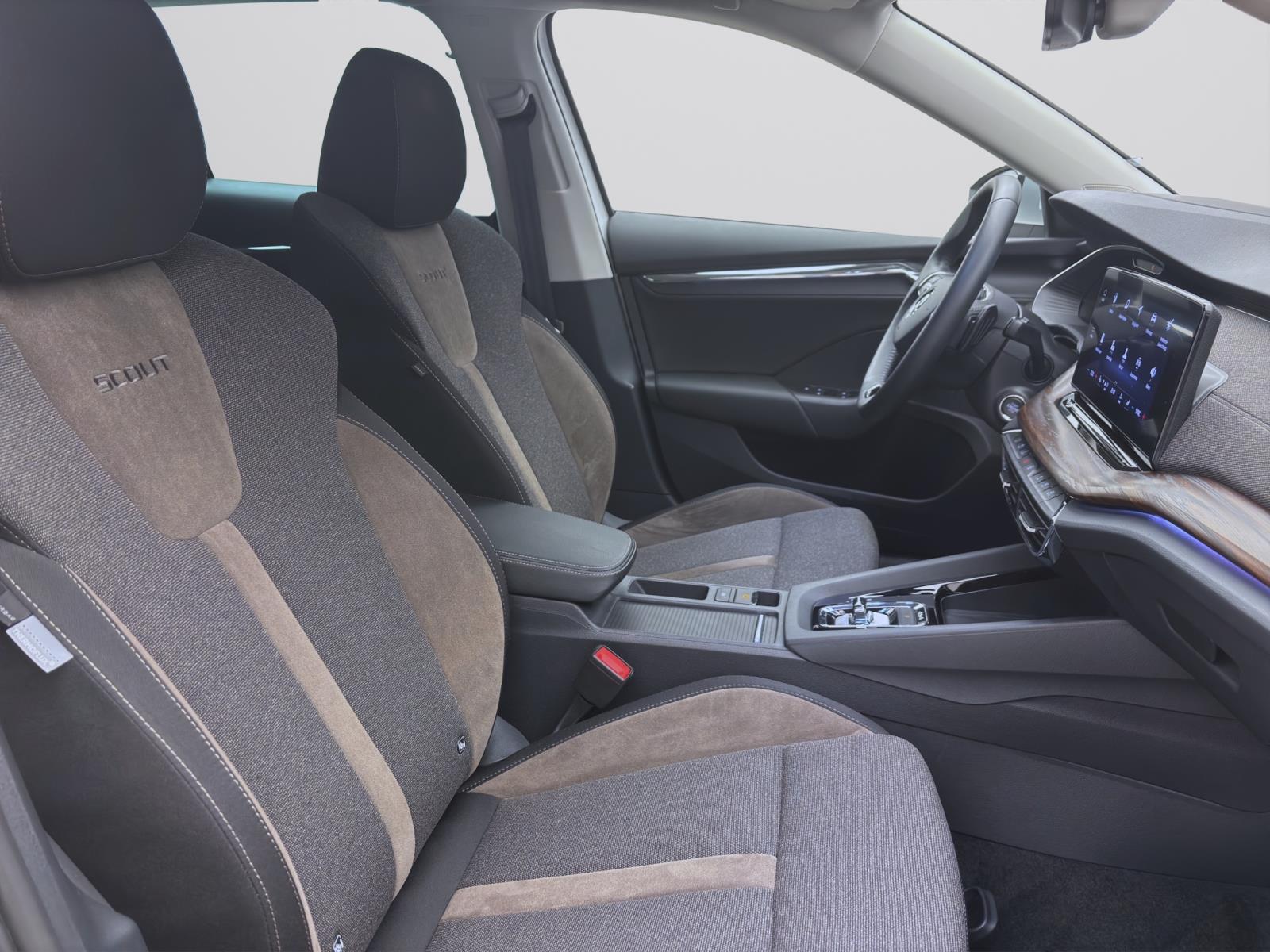 Bild 14: Skoda Octavia Combi 2.0 TDI DSG 4x4 SCOUT NAVI AHK LED SHZG