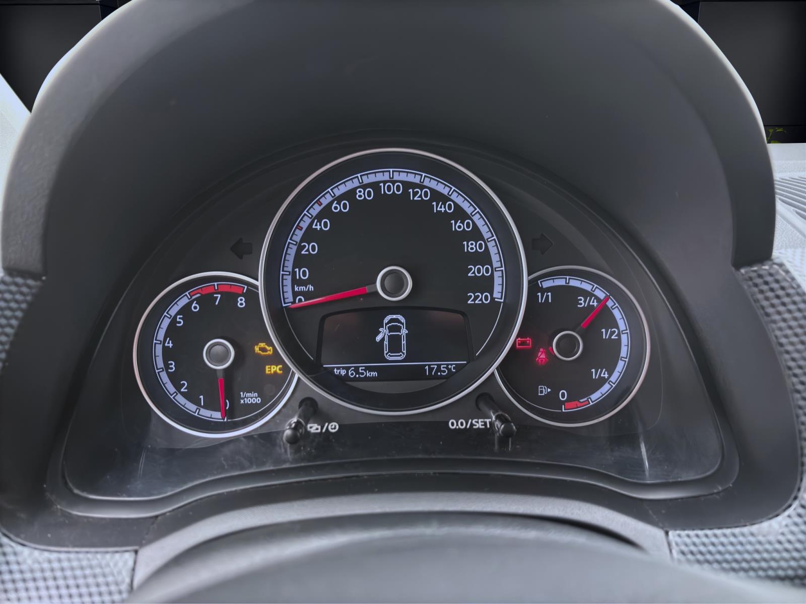 Bild 11: Volkswagen up! 1.0 MPI KLIMA DAB BLUETOOTH eFENSTER