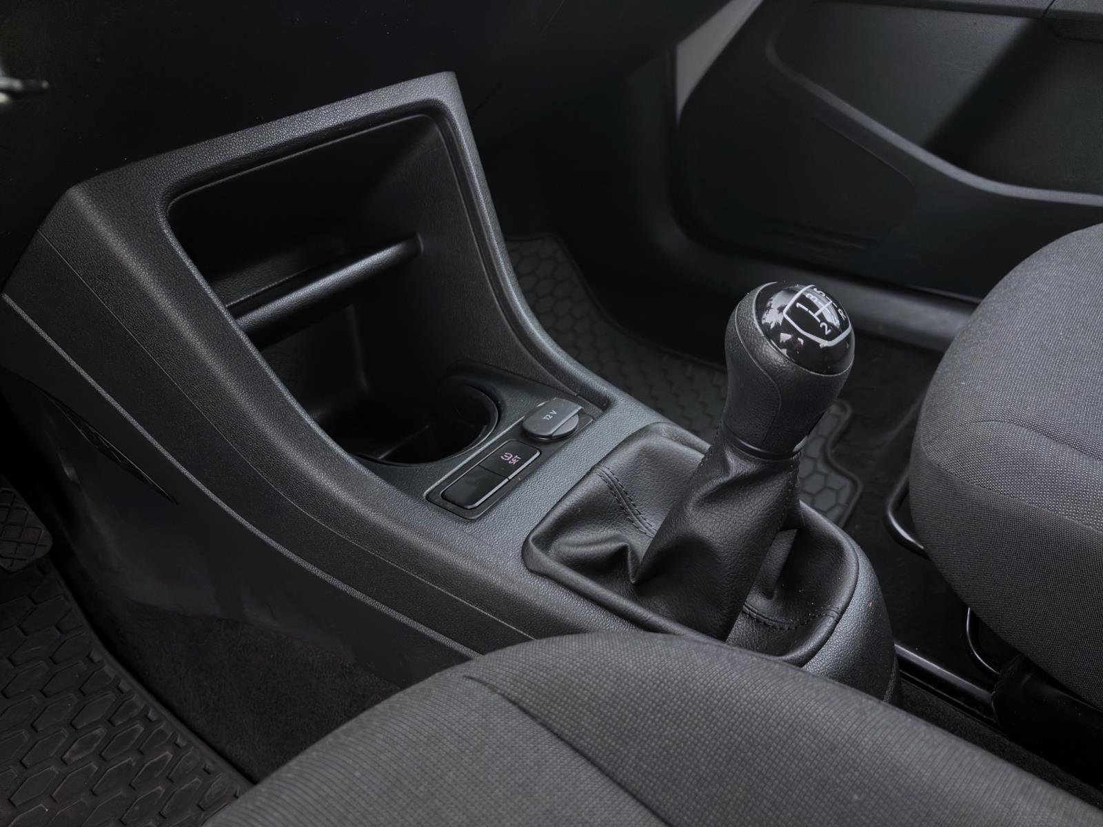 Bild 13: Volkswagen up! 1.0 MPI BLUETOOTH DAB KLIMA GANZJAHR