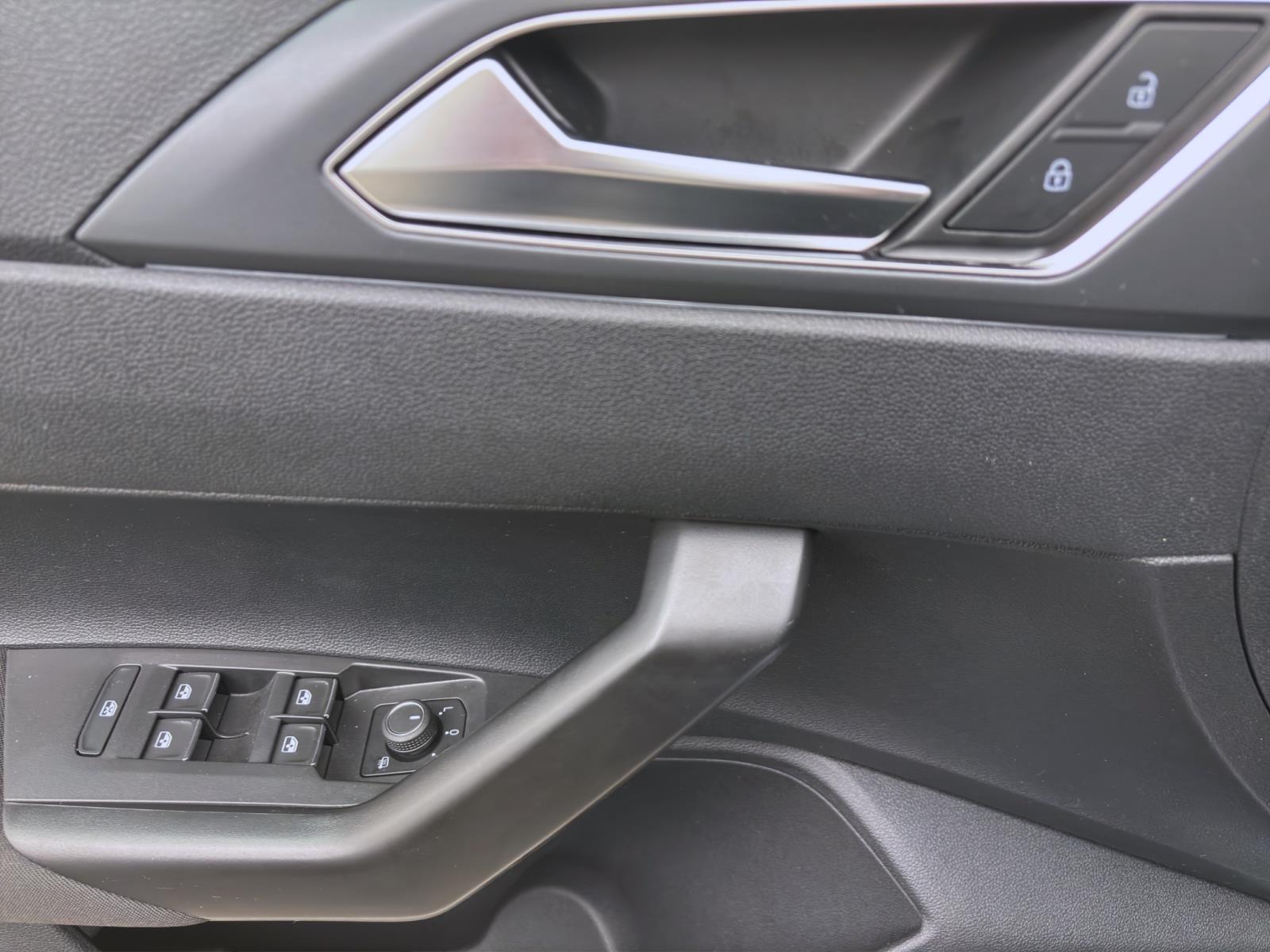 Bild 9: Volkswagen Polo 1.0 TSI R-LINE PANO NAVI PDC SITZHZG