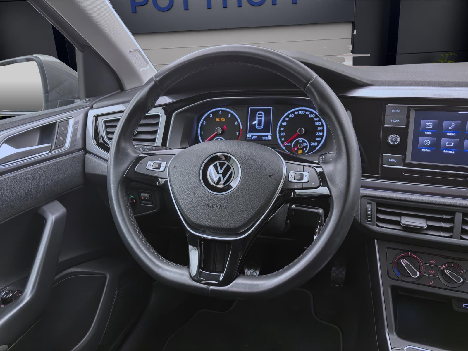 Bild 10: Volkswagen Polo 1.0 TSI HIGHLINE PDC SHZG KLIMA LM15