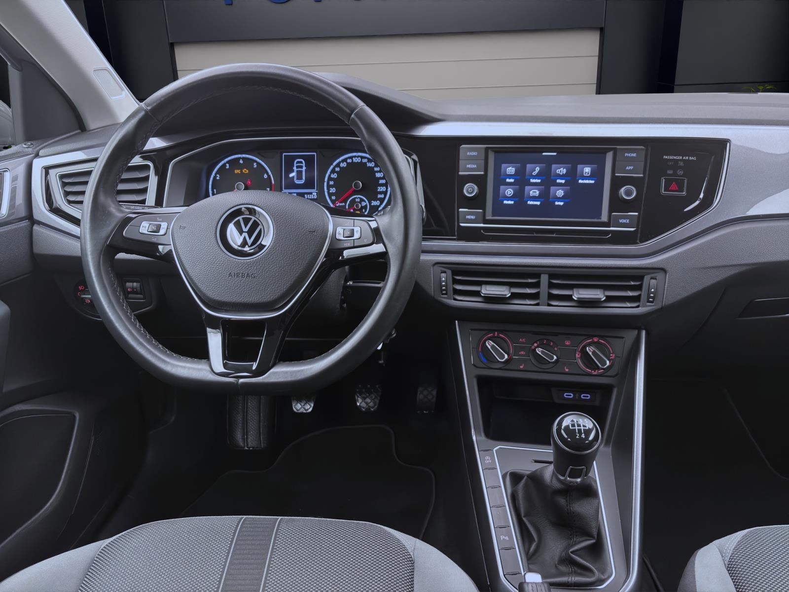 Bild 11: Volkswagen Polo 1.0 TSI HIGHLINE PDC SHZG KLIMA LM15