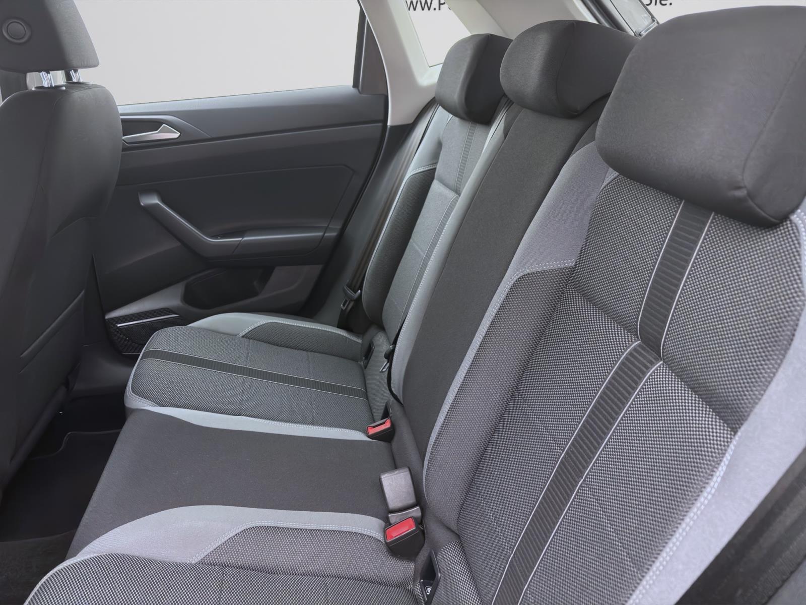 Bild 13: Volkswagen Polo 1.0 TSI HIGHLINE PDC SHZG KLIMA LM15
