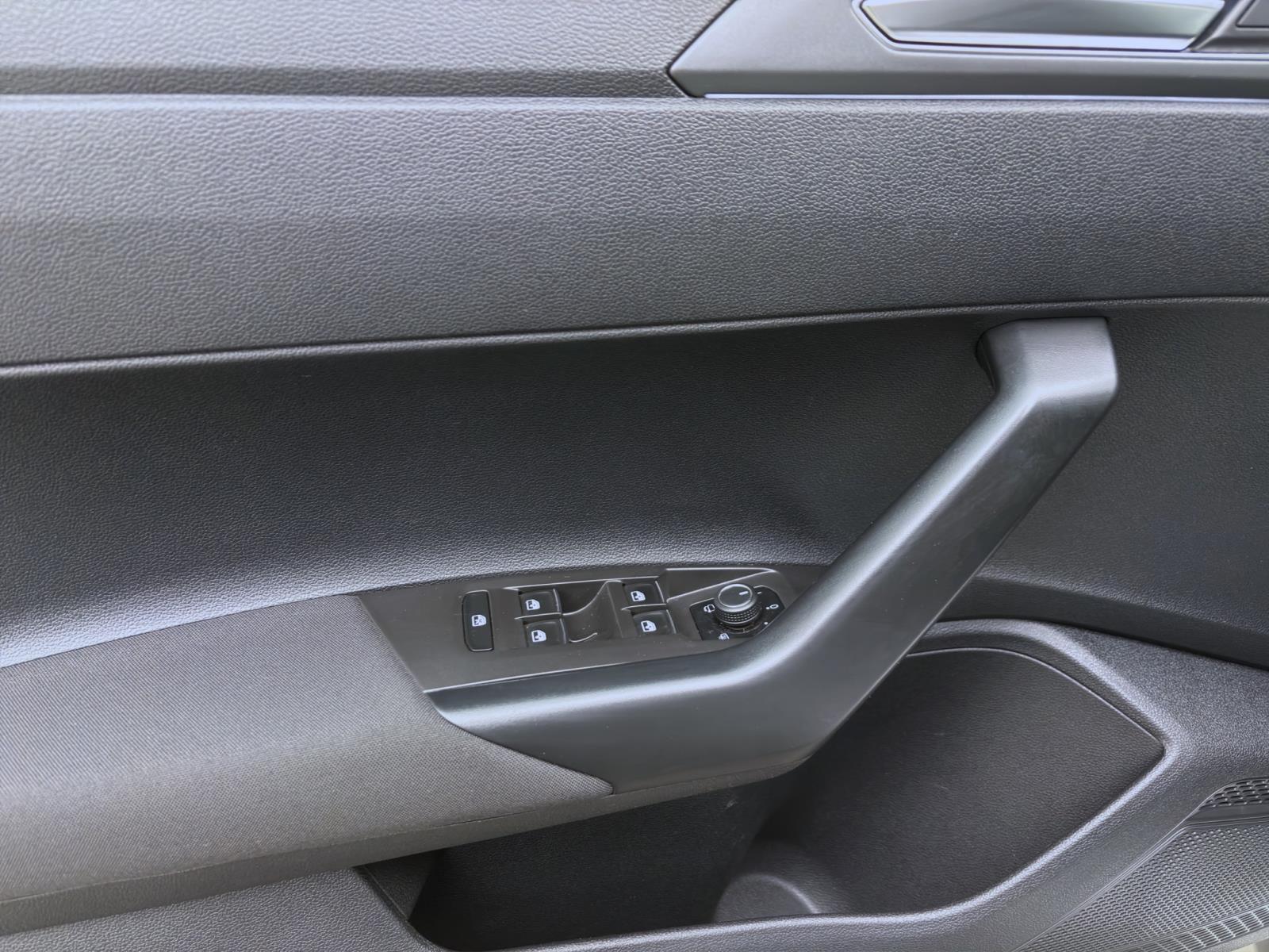 Bild 9: Volkswagen Polo 1.0 TSI DSG R-LINE KAMERA KLIMA SHZG PDC