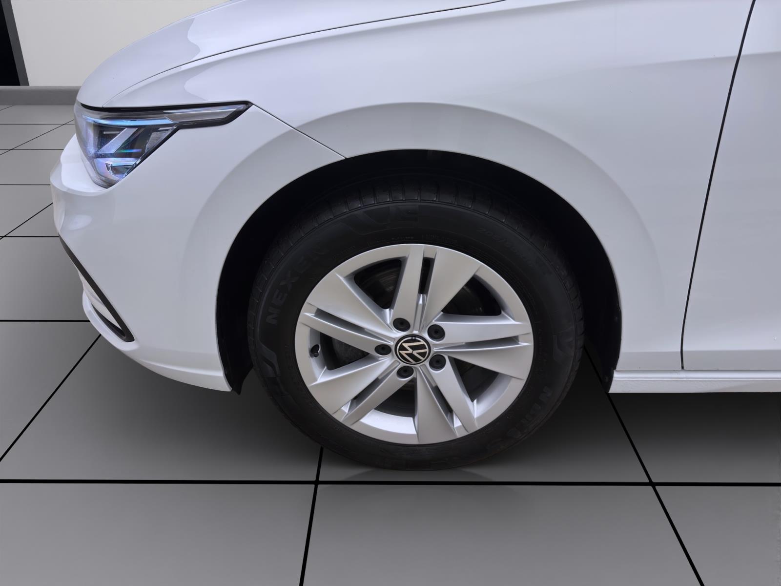 Bild 7: Volkswagen Golf 2.0 TDI LIFE NAVI KLIMA PDC SHZG LED