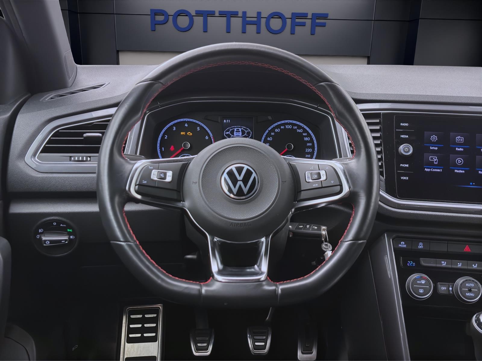 Bild 10: Volkswagen T-Roc 1.5 TSI SPORT NAVI AHK PDC KLIMA LM17