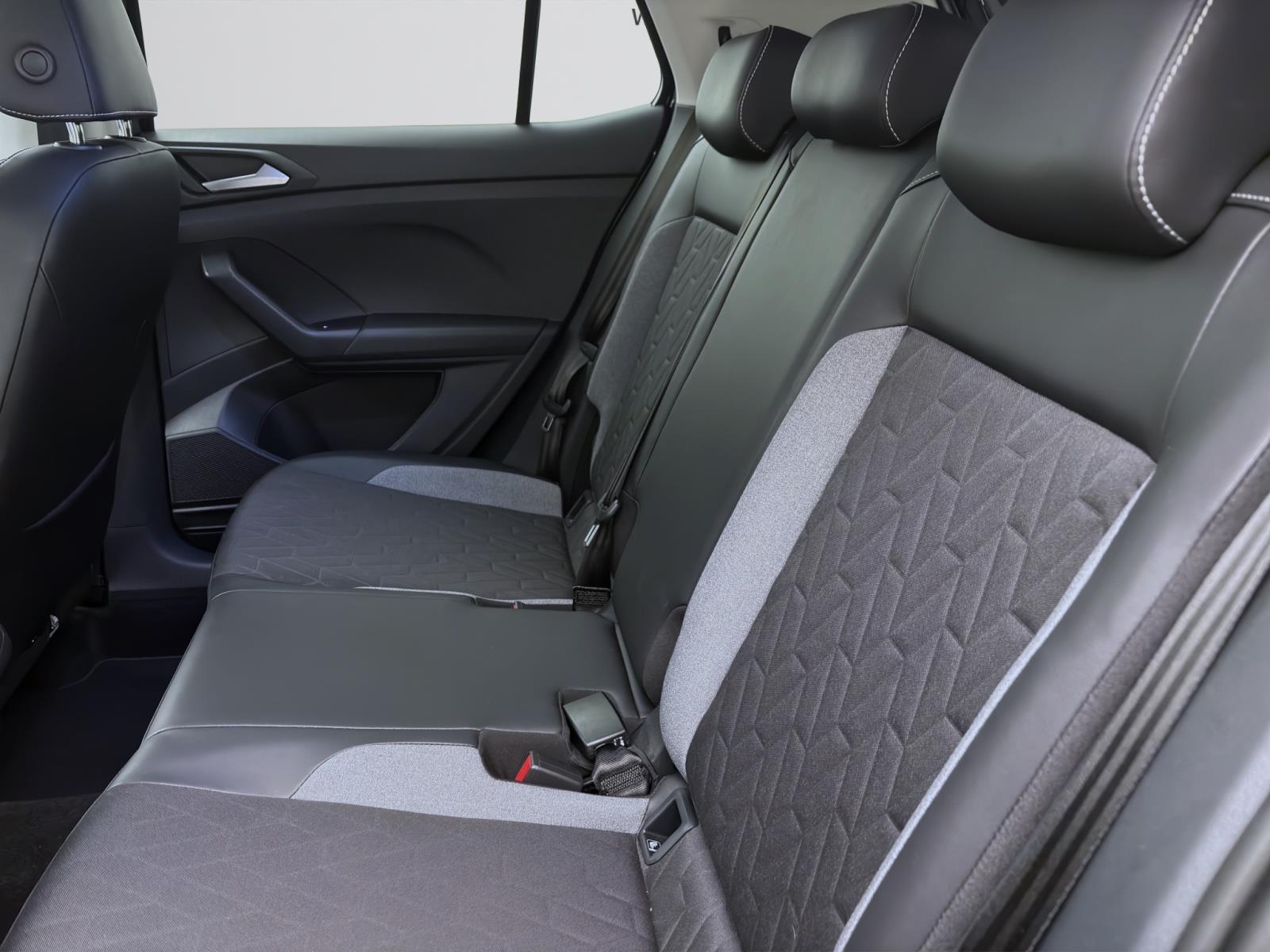 Bild 13: Volkswagen T-Cross 1.0 TSI GOAL NAVI KLIMA PDC SHZG