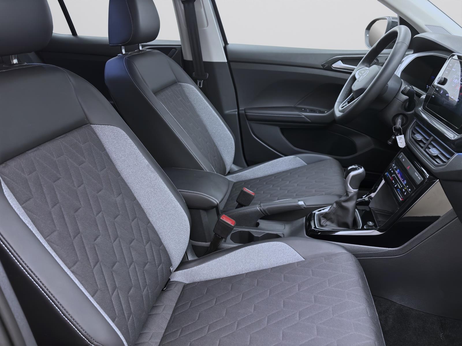 Bild 14: Volkswagen T-Cross 1.0 TSI GOAL NAVI KLIMA PDC SHZG