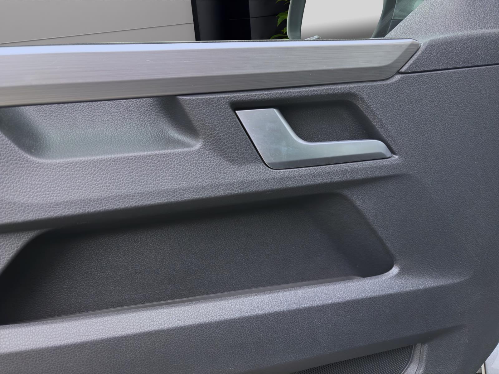 Bild 9: Volkswagen T6.1 Multivan 2.0 TDI DSG COMFORTLINE AHK NAVI PDC ACC