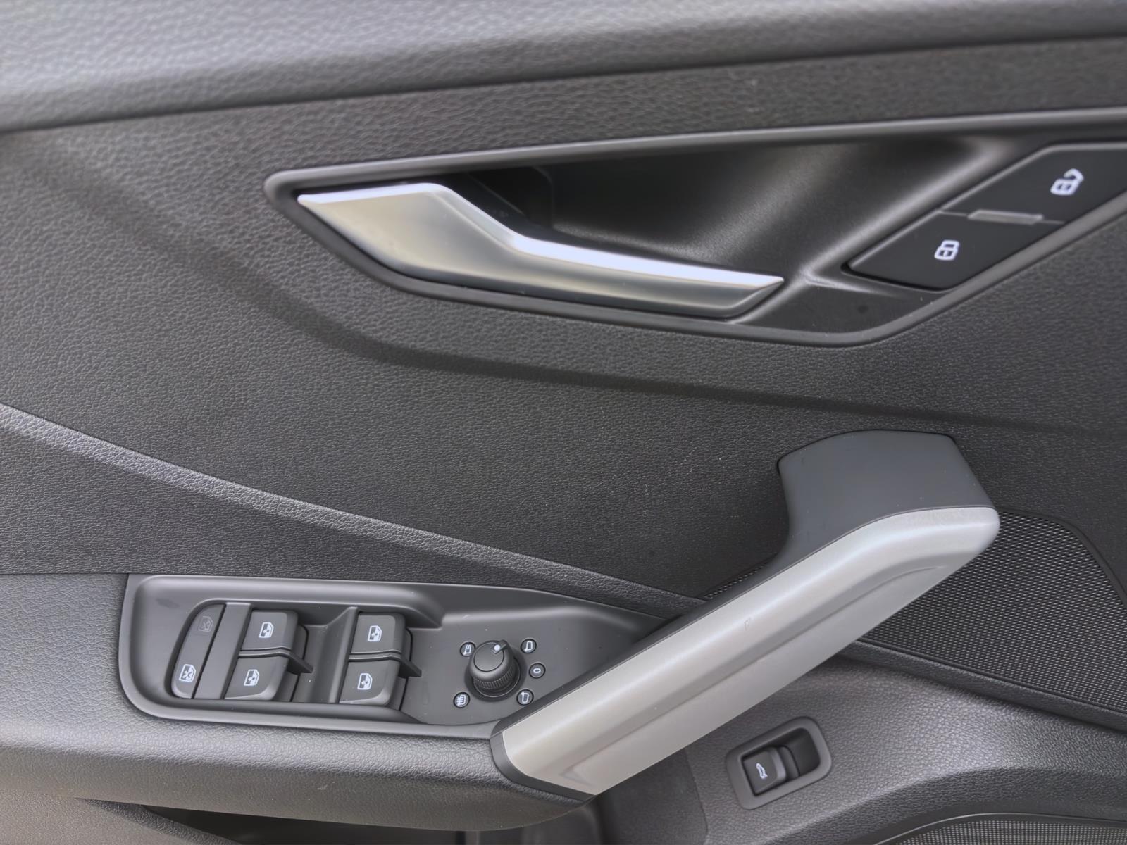 Bild 9: Audi Q2 35 TDI S LINE LED PDC NAVI KAMERA SONOS