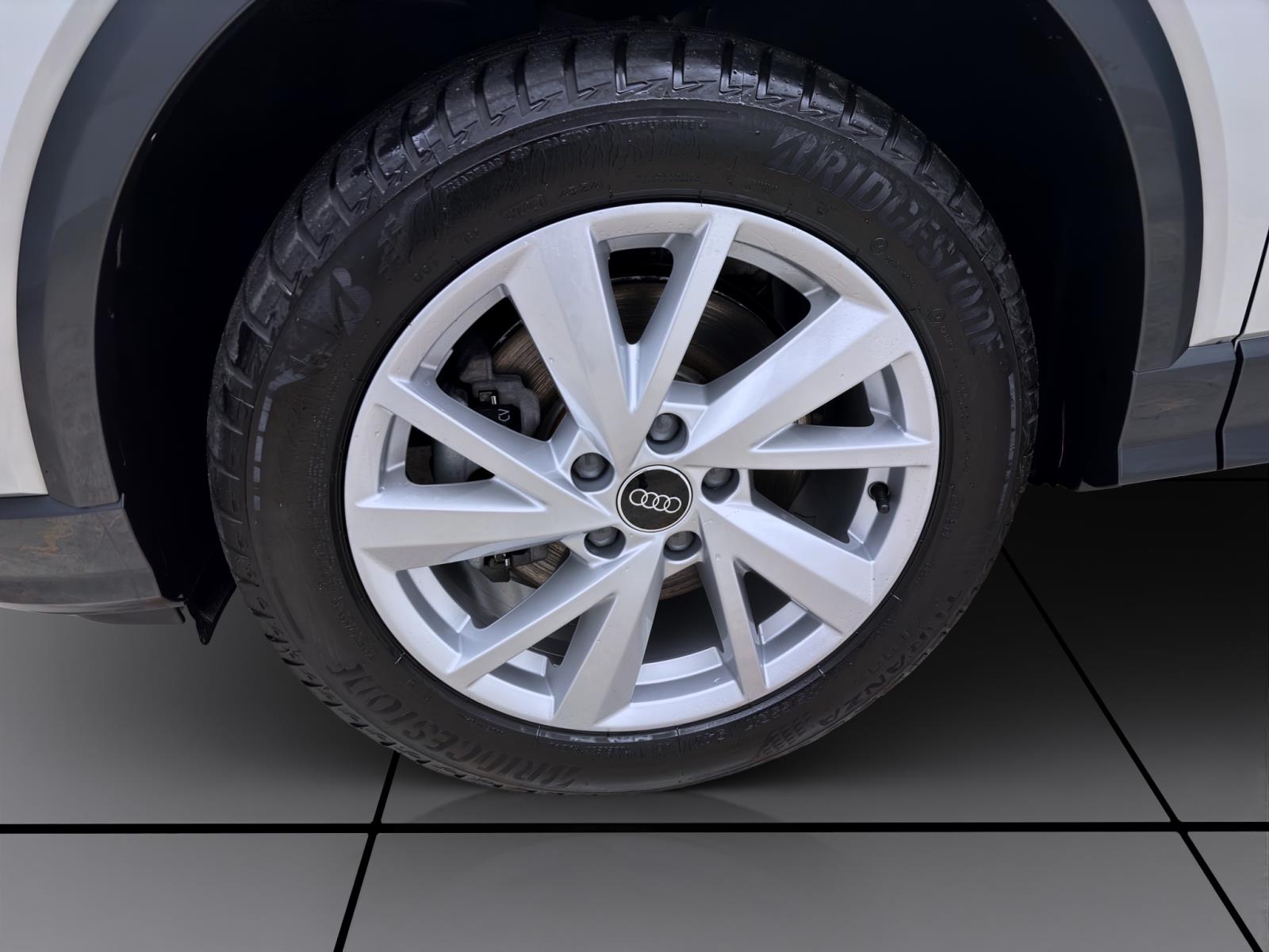 Bild 7: Audi Q2 35 TDI ADVANCED PDC KLIMA AHK eKLAPPE