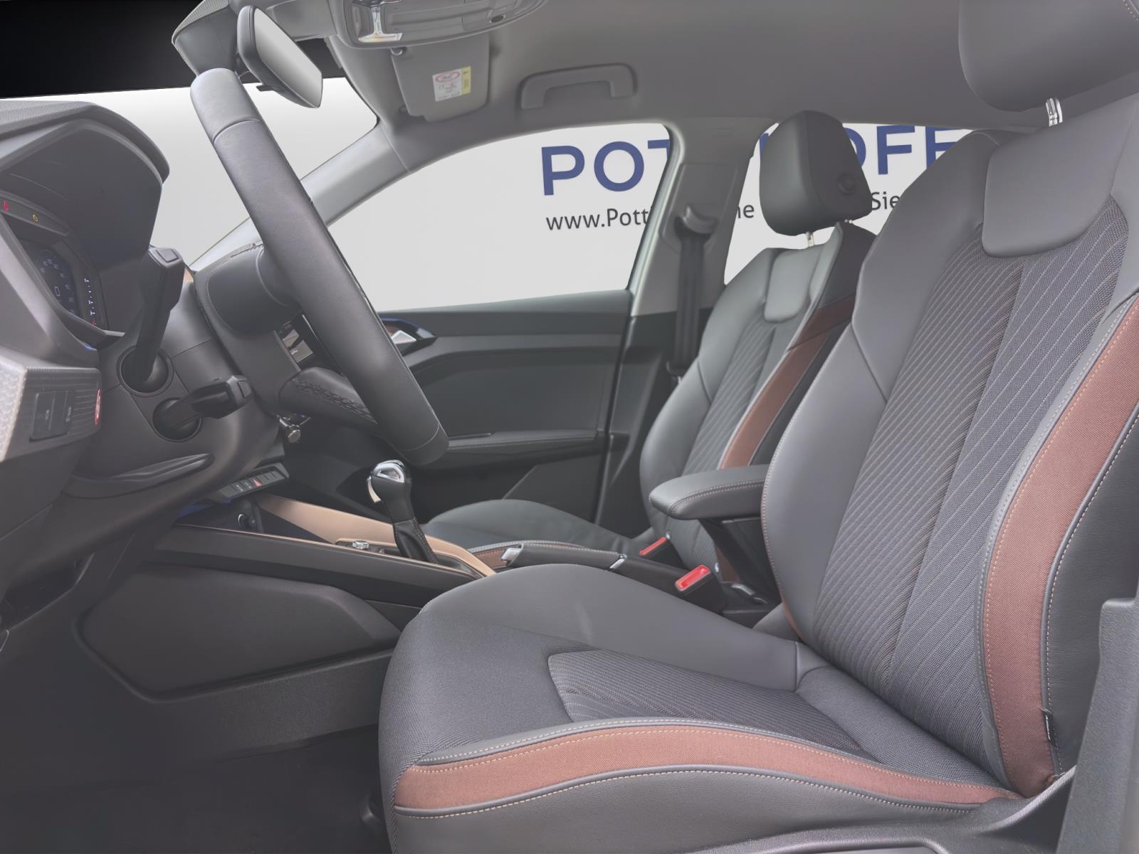 Bild 8: Audi A1 allstreet 35 TFSI PDC NAVI KLIMA VIRTUAL LM17