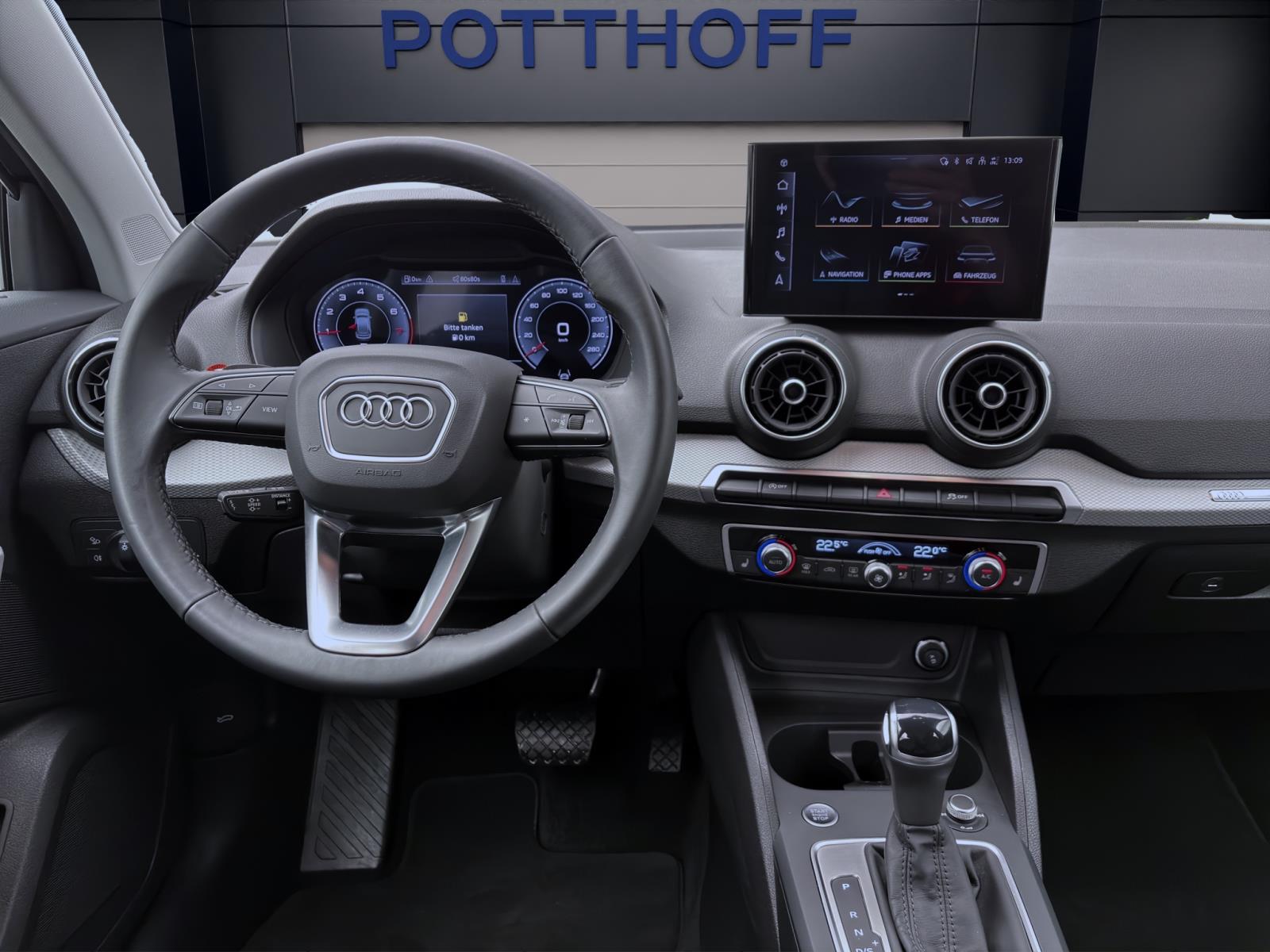 Bild 11: Audi Q2 35 TFSI ADVANCED NAVI+ MATRIX PDC SITZHZG