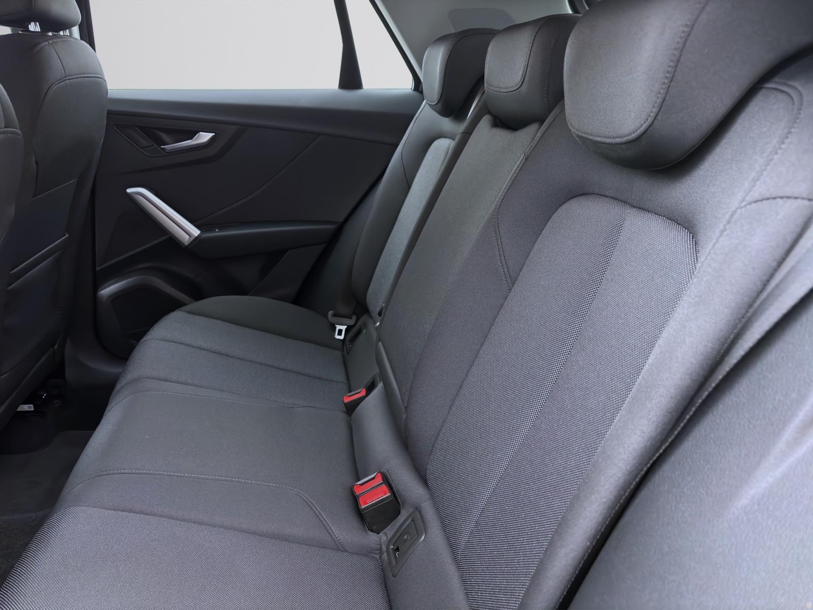 Bild 13: Audi Q2 35 TFSI ADVANCED NAVI+ MATRIX PDC SITZHZG